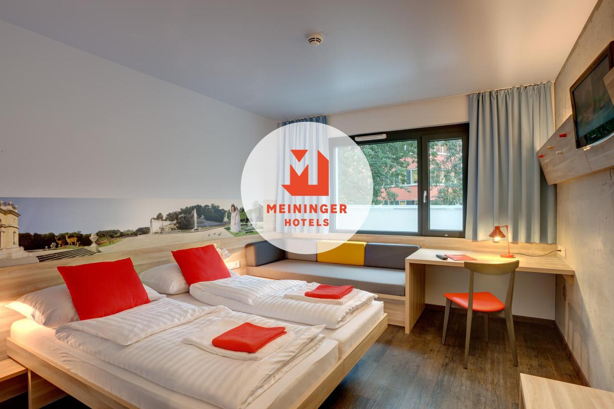 Meininger Hotel Wien Downtown Franz Esterno foto