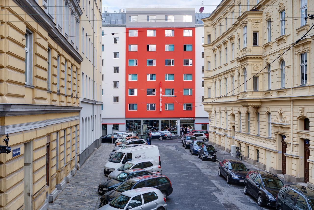 Meininger Hotel Wien Downtown Franz Esterno foto