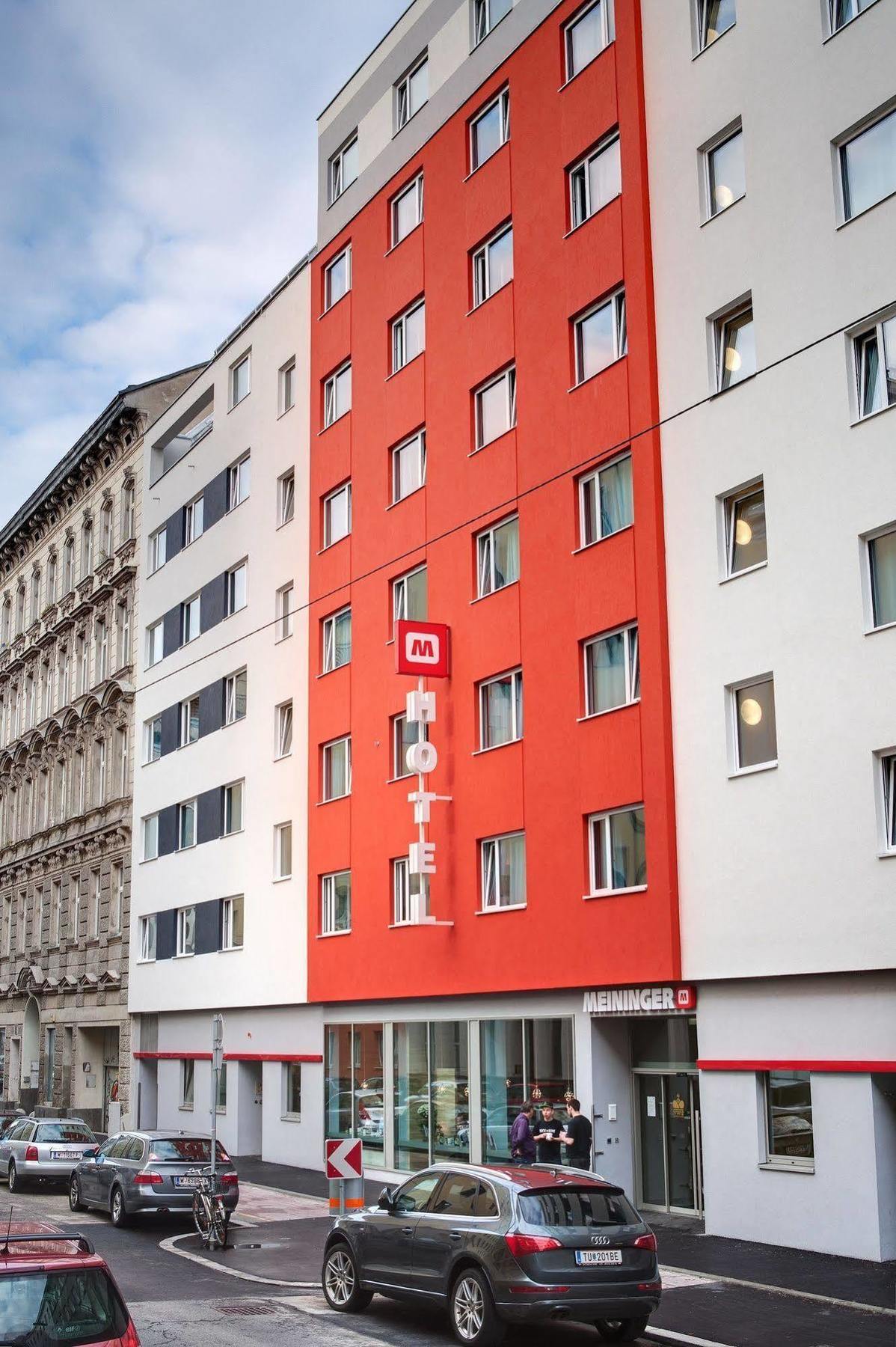 Meininger Hotel Wien Downtown Franz Esterno foto